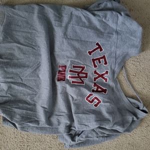 Open back top gray. College shirt from vs pink